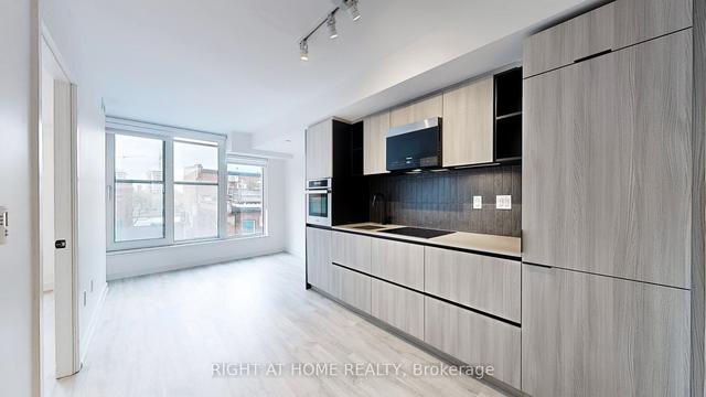 410 - 2 Augusta Ave, Condo with 1 bedrooms, 2 bathrooms and 0 parking in Toronto ON | Image 39