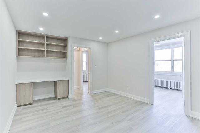 104 - 448 Spadina Rd, Condo with 2 bedrooms, 1 bathrooms and 1 parking in Toronto ON | Card Image