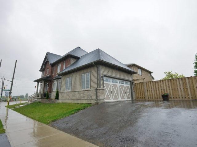 1533 Upper Sherman Ave, House detached with 3 bedrooms, 3 bathrooms and 2 parking in Hamilton ON | Image 3