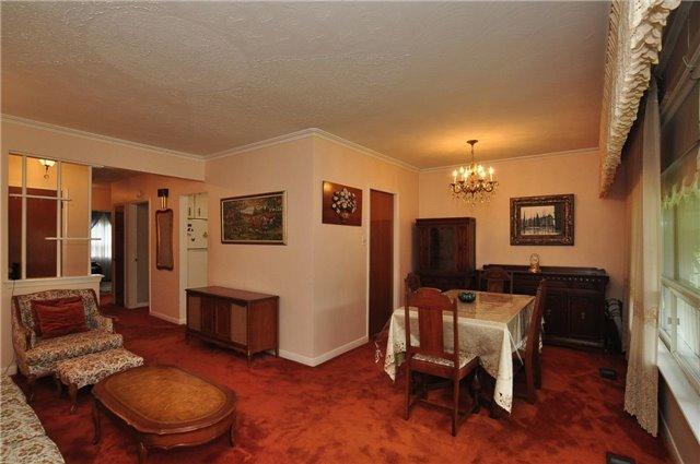 209 Verobeach Blvd, House detached with 3 bedrooms, 2 bathrooms and 5 parking in Toronto ON | Image 5