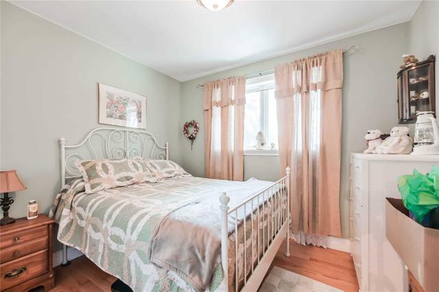 26 Honeybourne Cres, House detached with 3 bedrooms, 2 bathrooms and 4 parking in Markham ON | Image 17