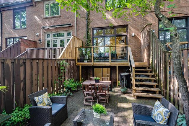 211A Mutual St, House attached with 3 bedrooms, 3 bathrooms and 1 parking in Toronto ON | Image 20