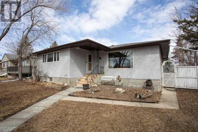 4302 Grandview Boulevard, House detached with 5 bedrooms, 2 bathrooms and 4 parking in Red Deer AB | Image 3