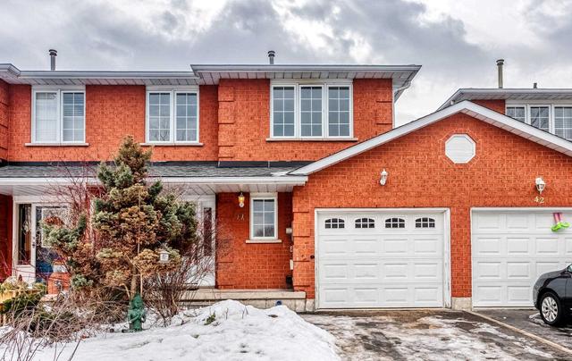 44 Chelsea Cres, House attached with 3 bedrooms, 3 bathrooms and 3 parking in Hamilton ON | Image 12