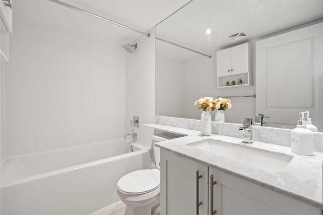 520 - 65 East Liberty St, Condo with 2 bedrooms, 2 bathrooms and 1 parking in Toronto ON | Image 2