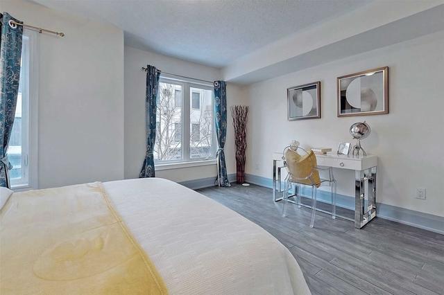 th19 - 7 Oakburn Cres, Townhouse with 3 bedrooms, 3 bathrooms and 2 parking in Toronto ON | Image 11
