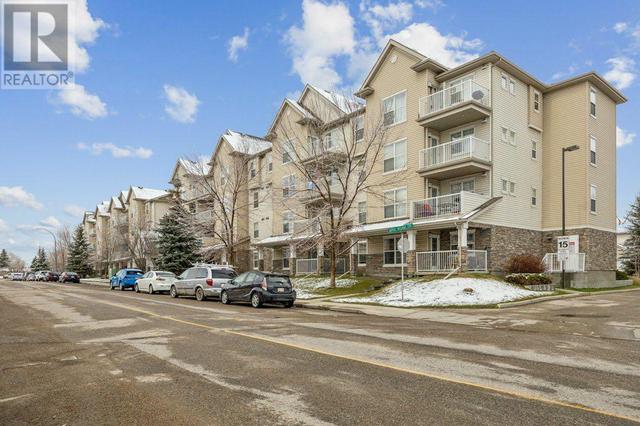 310, - 2000 Applevillage Court Se, Condo with 1 bedrooms, 1 bathrooms and null parking in Calgary AB | Image 3