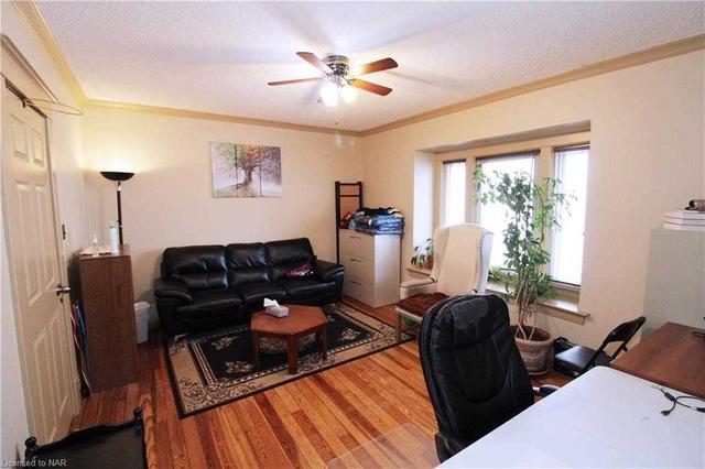 126 Niagara St, House detached with 4 bedrooms, 2 bathrooms and 8 parking in St. Catharines ON | Image 5