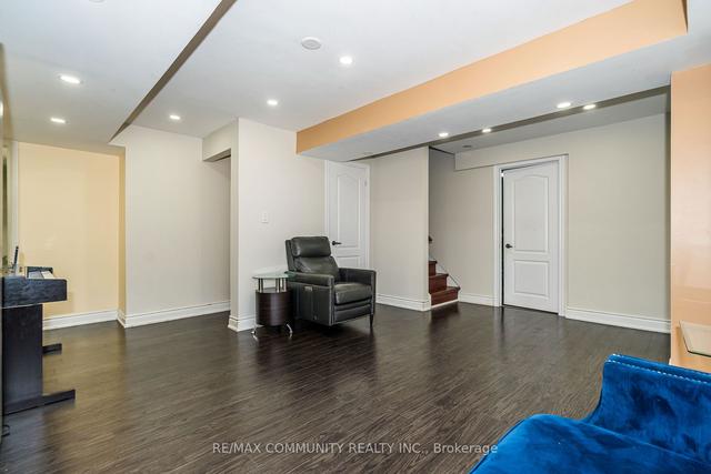 4 Kershaw St, House detached with 3 bedrooms, 4 bathrooms and 3 parking in Brampton ON | Image 20