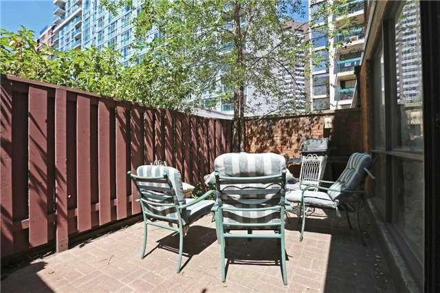 th9 - 73 Mccaul St, Townhouse with 4 bedrooms, 3 bathrooms and null parking in Toronto ON | Image 5