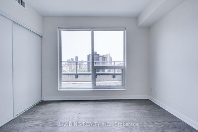 1105 - 17 Dundonald St, Condo with 1 bedrooms, 1 bathrooms and 1 parking in Toronto ON | Image 6
