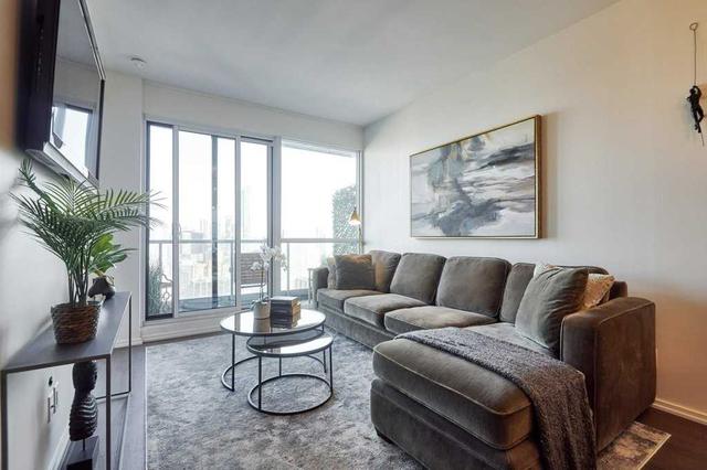 4401 - 70 Temperance St, Condo with 2 bedrooms, 2 bathrooms and 0 parking in Toronto ON | Image 10