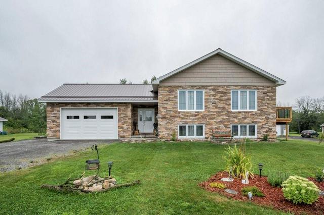 4973 County 31 Road, House detached with 3 bedrooms, 2 bathrooms and 10 parking in South Dundas ON | Image 2