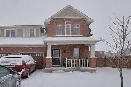 946 Zelinsky Cres, House semidetached with 3 bedrooms, 3 bathrooms and 2 parking in Milton ON | Image 1