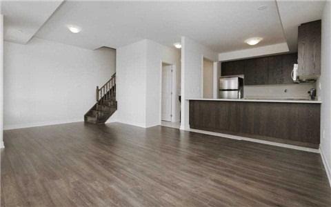 3 - 95 Kayla Cres, Townhouse with 2 bedrooms, 2 bathrooms and 1 parking in Vaughan ON | Image 2
