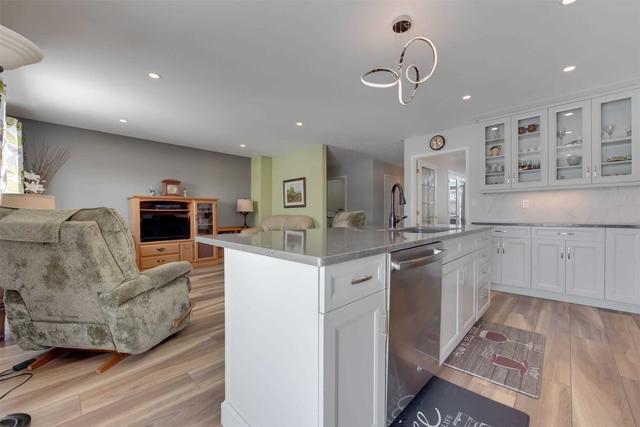 83 Johnson St, House detached with 2 bedrooms, 3 bathrooms and 6 parking in Orillia ON | Image 22