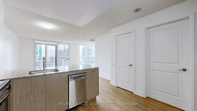 1402 - 23 Sheppard Ave E, Condo with 1 bedrooms, 1 bathrooms and 1 parking in Toronto ON | Image 6