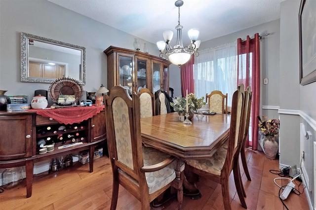 931 Gentry Cres, House semidetached with 3 bedrooms, 2 bathrooms and 3 parking in Oshawa ON | Image 5