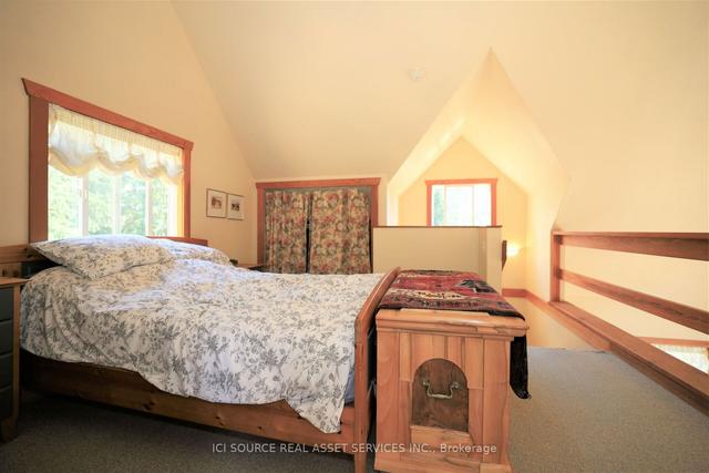 2345 Mountain Rd, House detached with 2 bedrooms, 2 bathrooms and 5 parking in Sunshine Coast F BC | Image 17