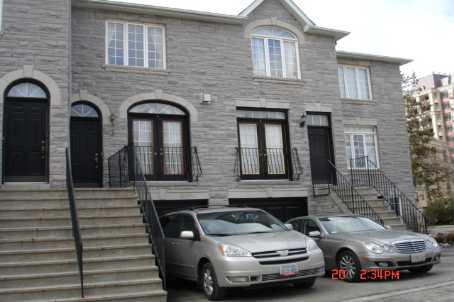th3 - 7 Dervock Cres, Townhouse with 3 bedrooms, 3 bathrooms and 2 parking in Toronto ON | Image 1