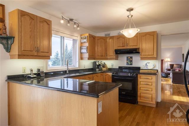2843 9th Line Road, House detached with 4 bedrooms, 2 bathrooms and 10 parking in Ottawa ON | Image 14
