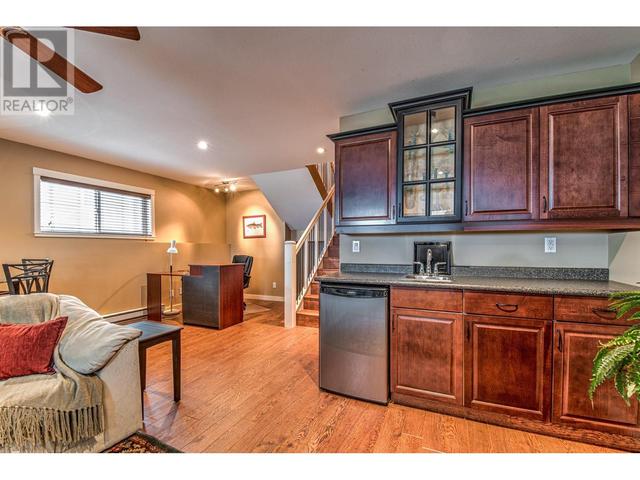 28 Lakeshore Drive, House detached with 3 bedrooms, 2 bathrooms and 4 parking in Vernon BC | Image 21
