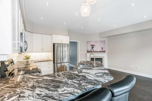 20 Montclair Mews, Townhouse with 3 bedrooms, 3 bathrooms and 4 parking in Collingwood ON | Image 22