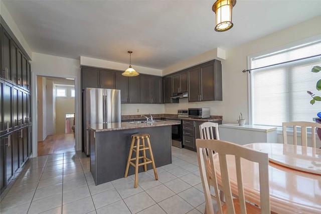 1036 Upper Thames Dr, House detached with 2 bedrooms, 3 bathrooms and 4 parking in Woodstock ON | Image 6