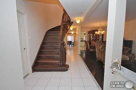5357 Segriff Dr, House detached with 5 bedrooms, 5 bathrooms and 4 parking in Mississauga ON | Image 2