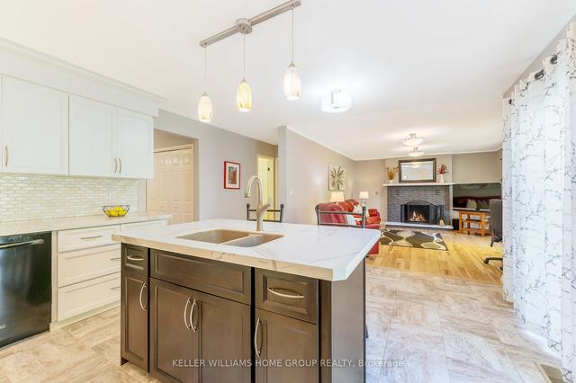 7 Wiltshire Pl, House detached with 3 bedrooms, 3 bathrooms and 4 parking in Guelph ON | Image 4