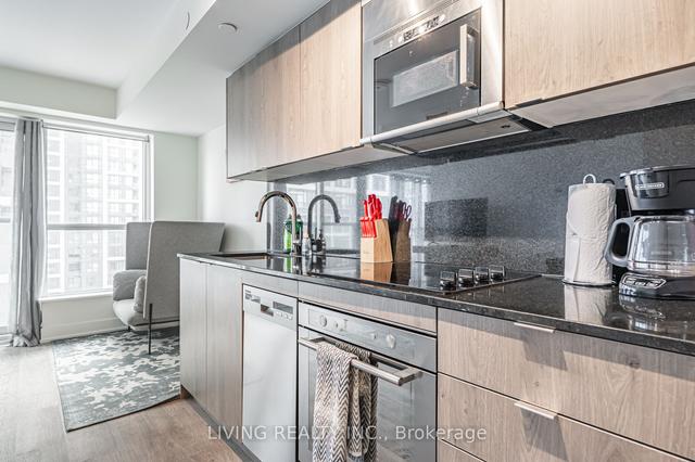 931 - 5 Mabelle Ave, Condo with 1 bedrooms, 1 bathrooms and 1 parking in Toronto ON | Image 25