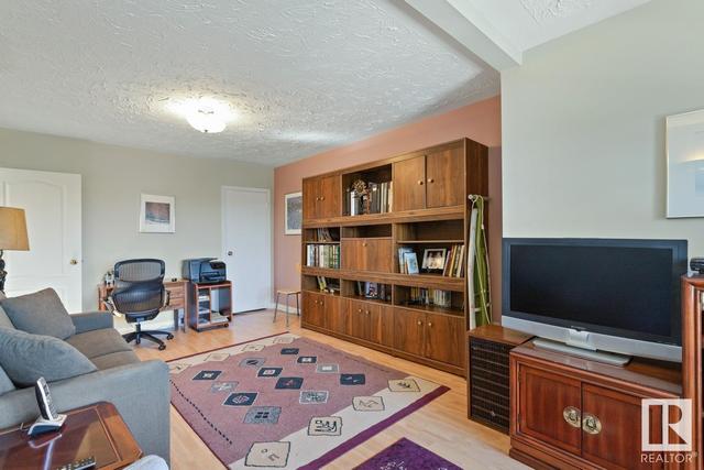 9825 93 Av Nw, House detached with 3 bedrooms, 2 bathrooms and 4 parking in Edmonton AB | Image 20