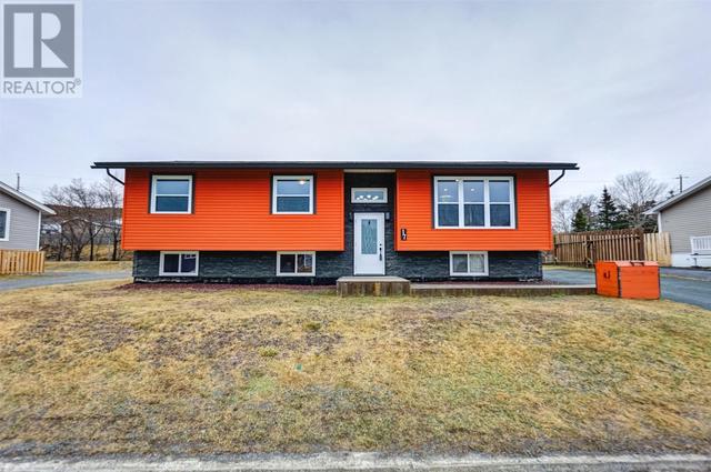 17 Power Street, House detached with 3 bedrooms, 2 bathrooms and null parking in Placentia NL | Image 1