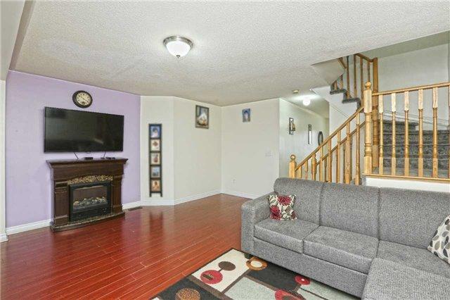 96 Brussels Ave, House attached with 3 bedrooms, 4 bathrooms and 2 parking in Brampton ON | Image 7