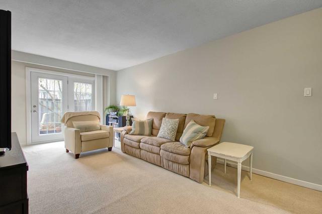 8 Chamberlain Crt, Townhouse with 3 bedrooms, 2 bathrooms and 2 parking in Ajax ON | Image 20