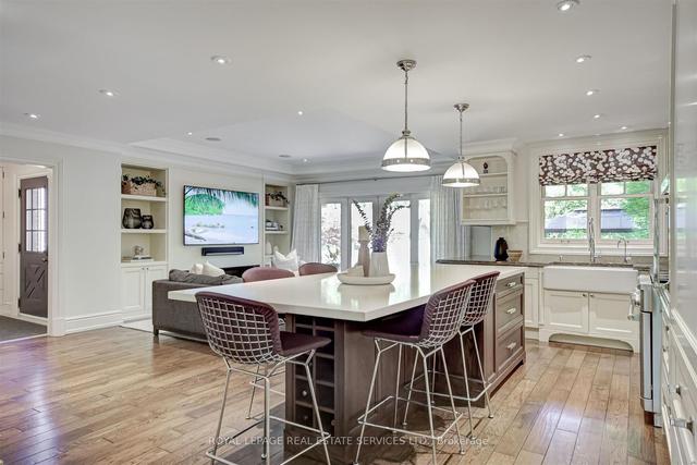 26 Buckingham Ave, House detached with 4 bedrooms, 4 bathrooms and 4 parking in Toronto ON | Image 4