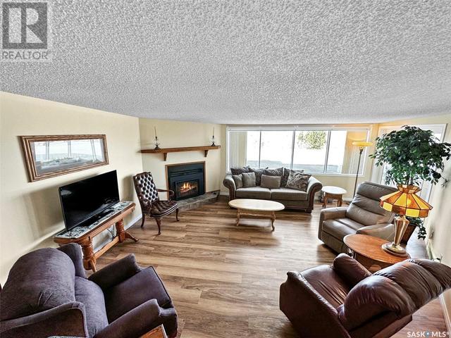 16 - 275 Alpine Crescent, House attached with 2 bedrooms, 3 bathrooms and null parking in Swift Current SK | Image 3