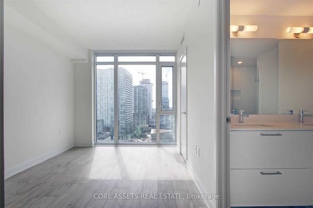 1404w - 27 Bathurst St, Condo with 2 bedrooms, 2 bathrooms and 1 parking in Toronto ON | Image 16