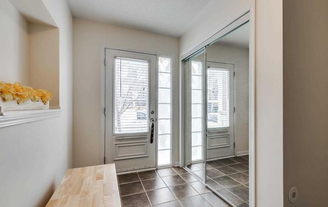 45 Ayers Cres, House attached with 2 bedrooms, 2 bathrooms and 2 parking in Toronto ON | Image 26