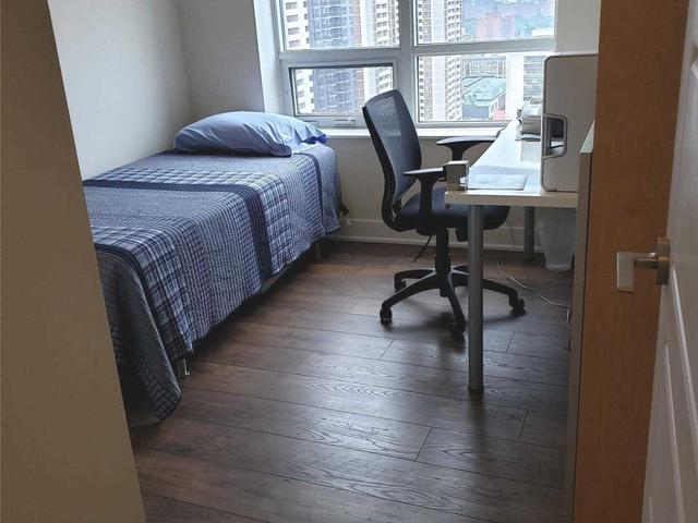 1706 - 28 Linden St, Condo with 2 bedrooms, 2 bathrooms and 1 parking in Toronto ON | Image 15