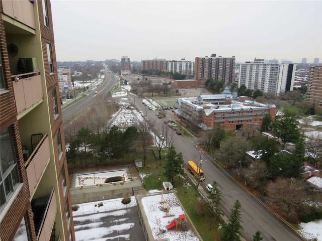1801 - 61 Richview Rd, Condo with 2 bedrooms, 2 bathrooms and 1 parking in Toronto ON | Image 18