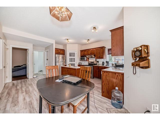 9531 152 St Nw, House detached with 3 bedrooms, 2 bathrooms and null parking in Edmonton AB | Image 12