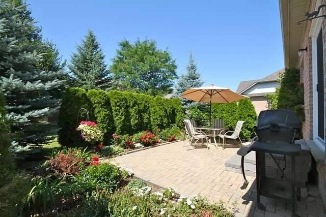 8 Orchard Park Gate, Condo with 2 bedrooms, 3 bathrooms and 2 parking in Brampton ON | Image 11