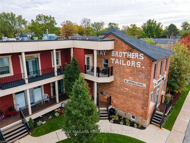 203 - 3710 Main St, Condo with 2 bedrooms, 2 bathrooms and 1 parking in Niagara Falls ON | Image 1