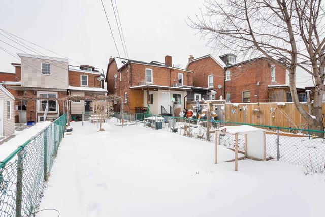 109 Connolly St, House semidetached with 5 bedrooms, 3 bathrooms and 1 parking in Toronto ON | Image 31