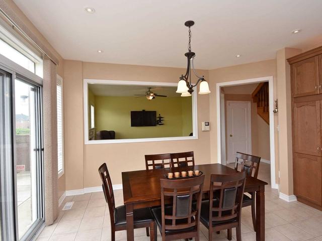 19 Kootenay Pl, House detached with 4 bedrooms, 5 bathrooms and 4 parking in Brampton ON | Image 5