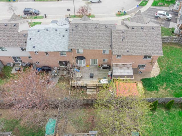 49 Trevino Circ, House attached with 3 bedrooms, 3 bathrooms and 2 parking in Barrie ON | Image 10