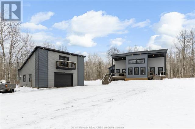 429 Middlesex Rd, House detached with 3 bedrooms, 2 bathrooms and null parking in Coverdale NB | Image 1