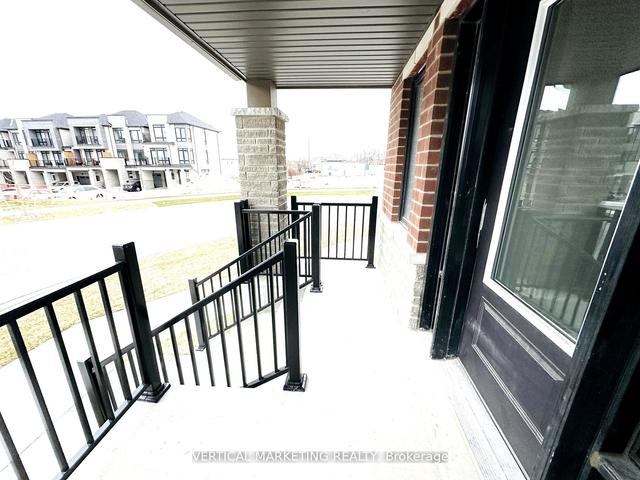 2nd fl - 534 Danks Ridge Dr, House attached with 3 bedrooms, 3 bathrooms and 1 parking in Ajax ON | Image 2