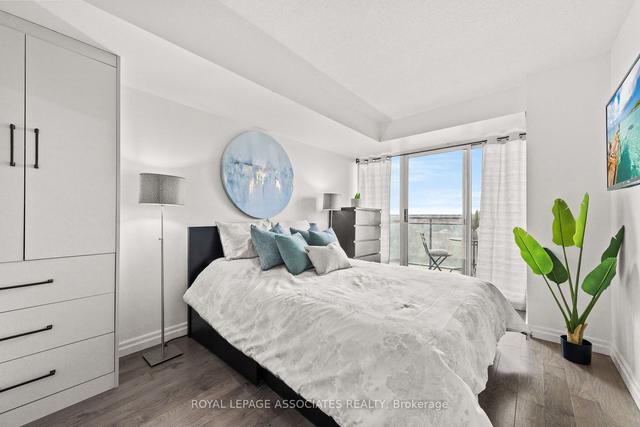 1201 - 185 Legion Rd N, Condo with 1 bedrooms, 1 bathrooms and 1 parking in Toronto ON | Image 9
